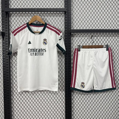 Real Madrid Koszulka Domowa + Spodenki 2026/27