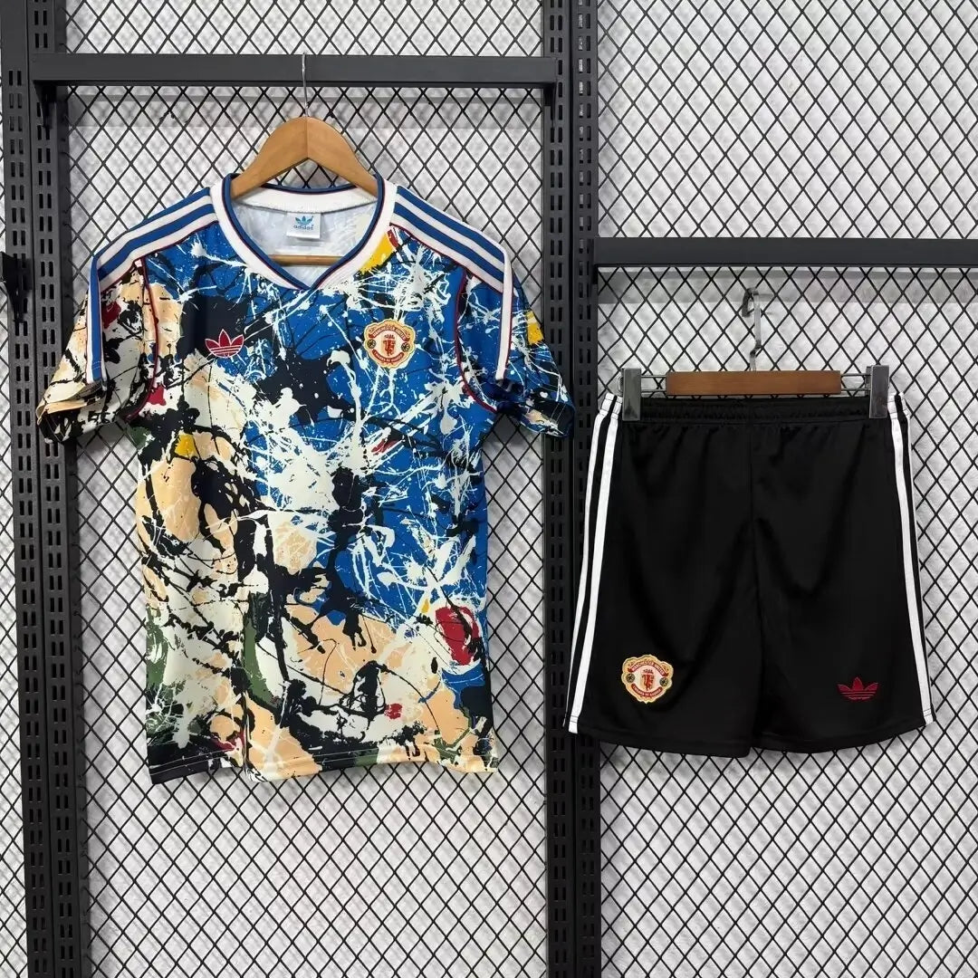 Manchester United Stone Roses Zestaw – Koszulka + Spodenki 2026