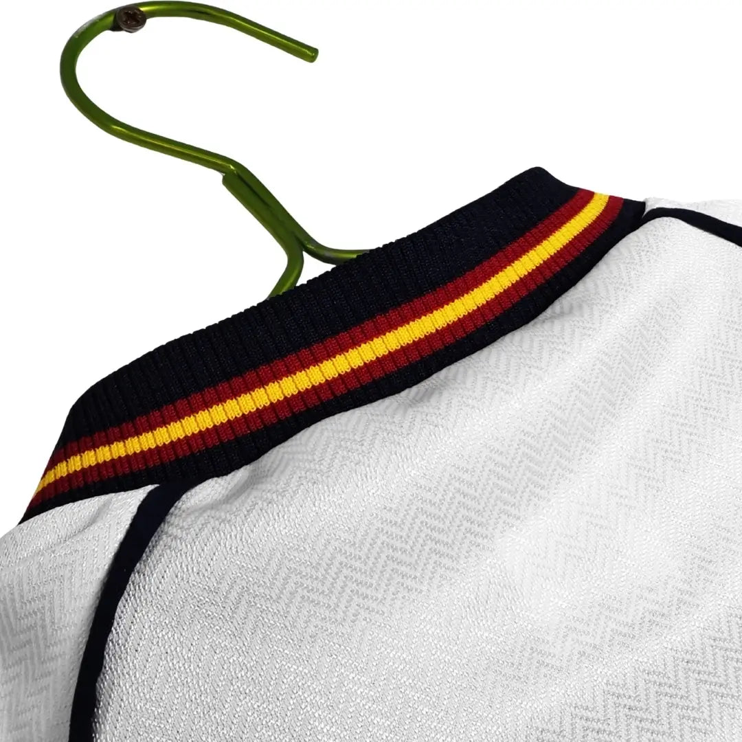 Saha #20 Fulham Koszulka retro domowa 2001/02
