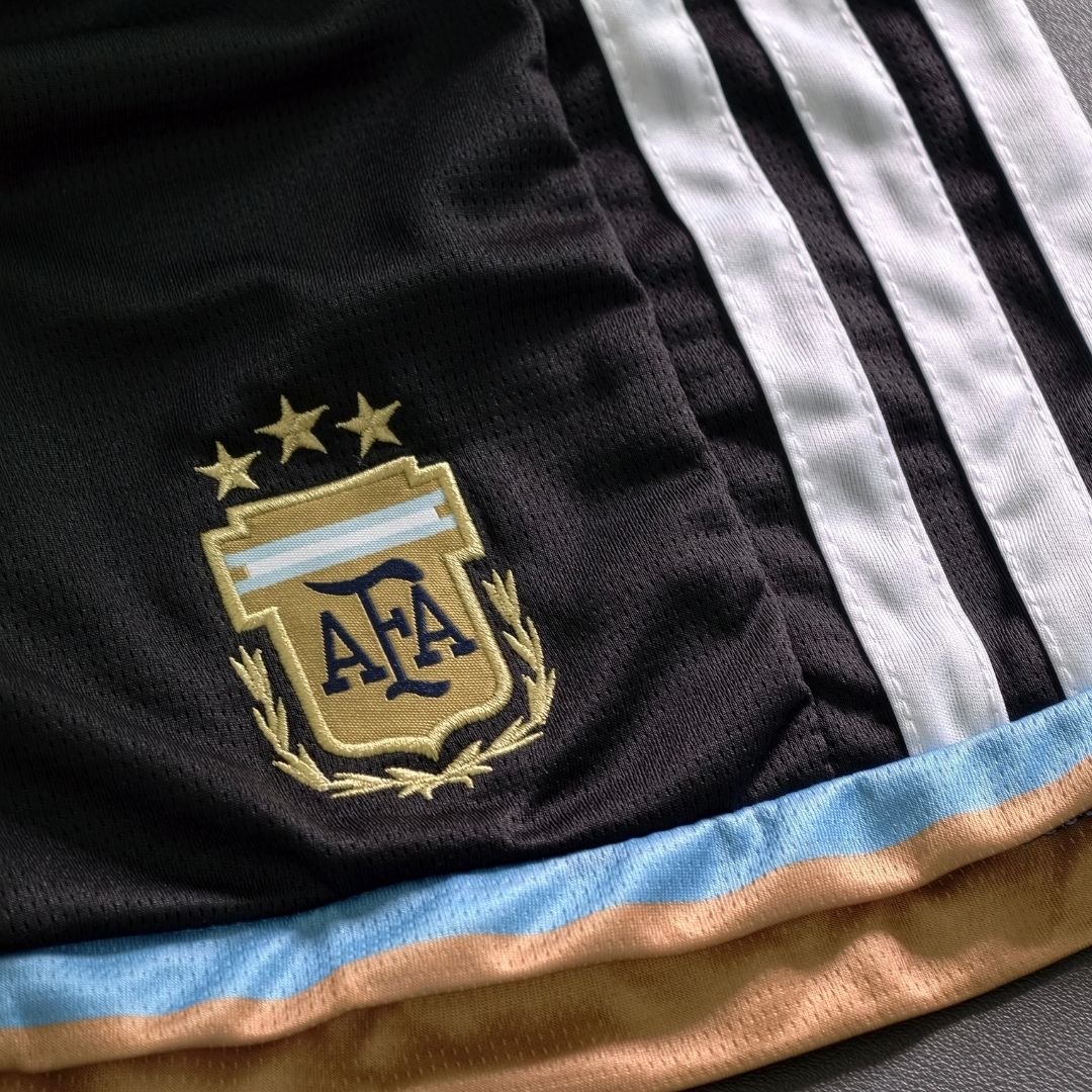 Messi #10 Argentyna x Messi Dziecięcy Komplet domowy – koszulka + spodenki 2026